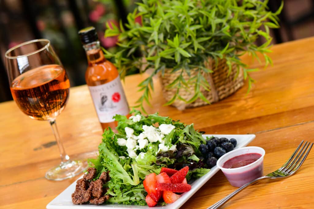 summer-salad-garden-of-the-gods-trading-post-cafe